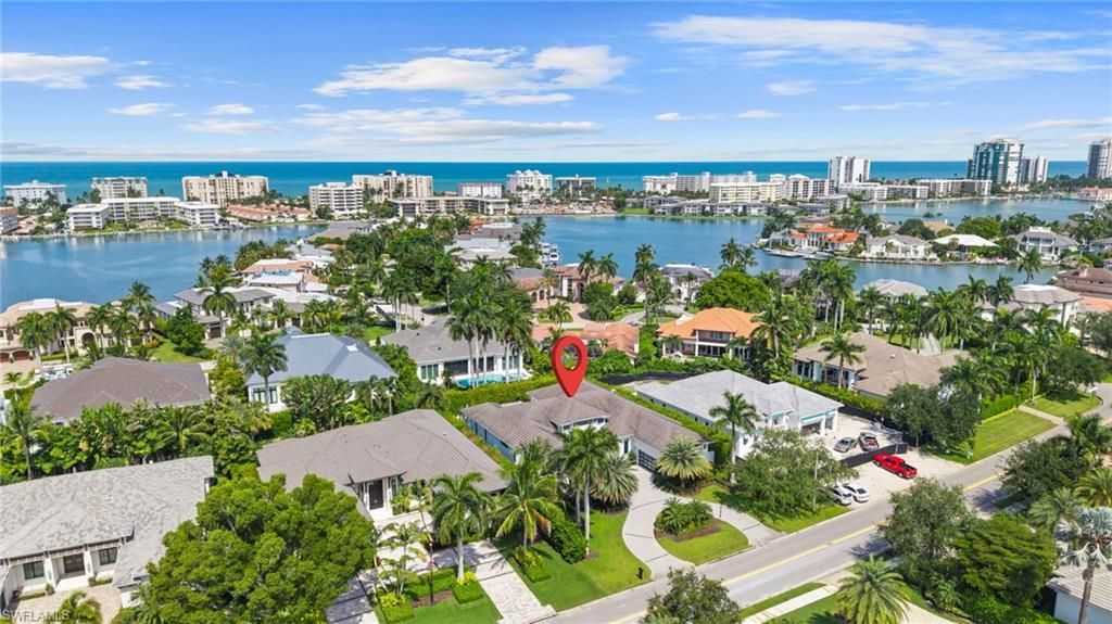 3123 Crayton Rd , Naples, FL 34103 Photo