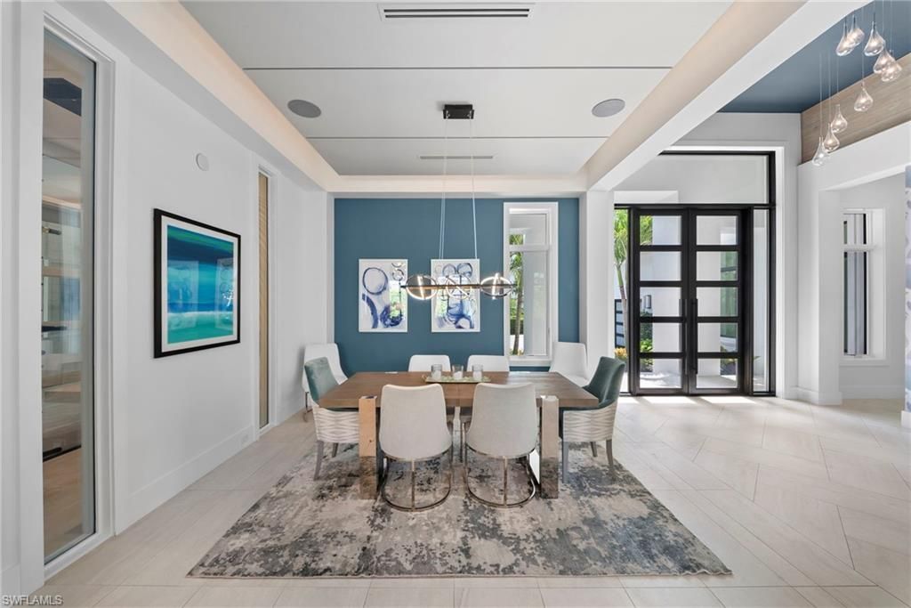 3123 Crayton Rd , Naples, FL 34103 Photo