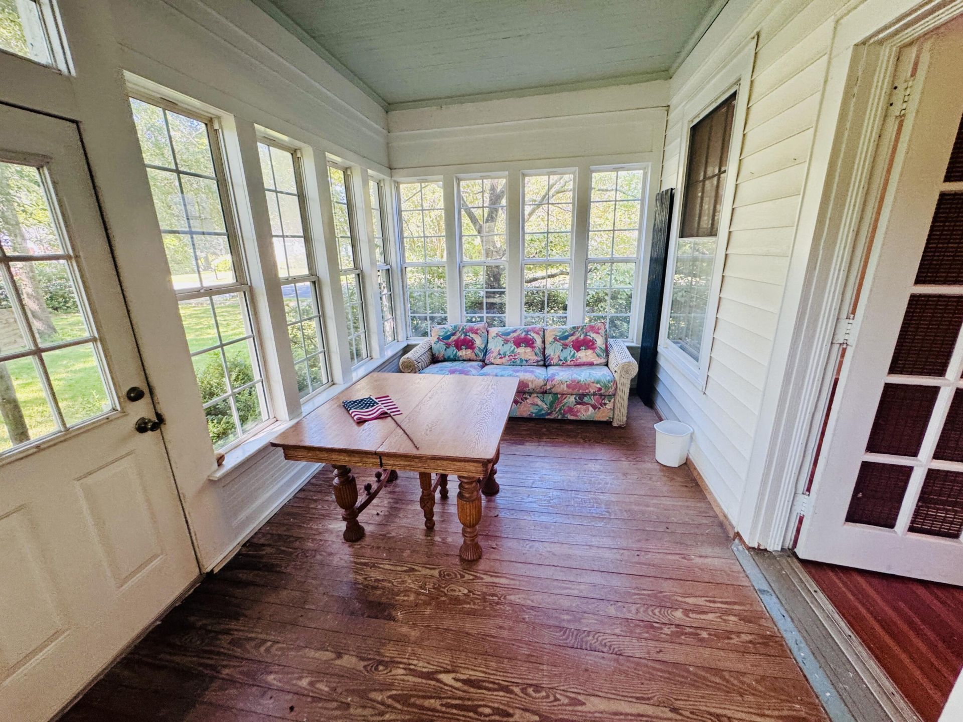 5 S Rosemary Avenue Photo 34