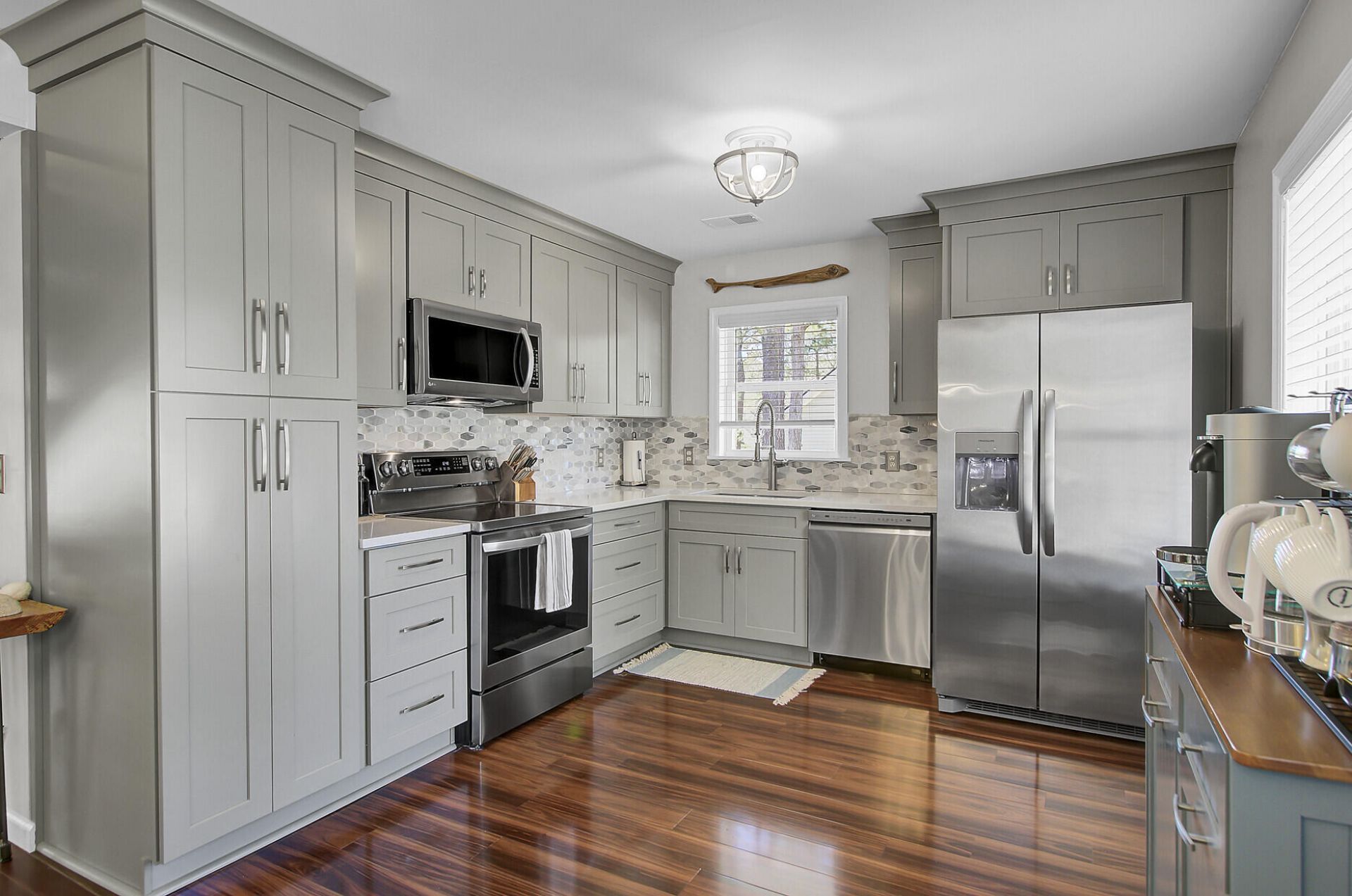3651 Barton Street Photo 13