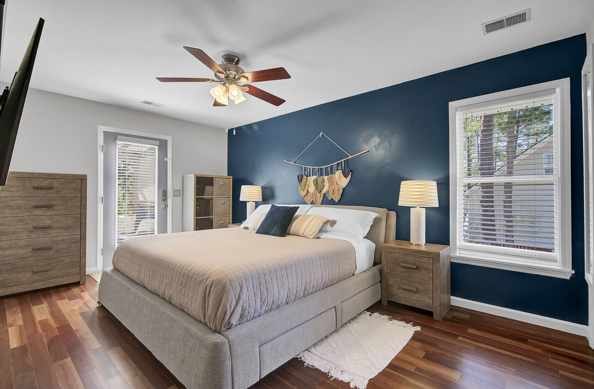 3651 Barton Street Photo 17