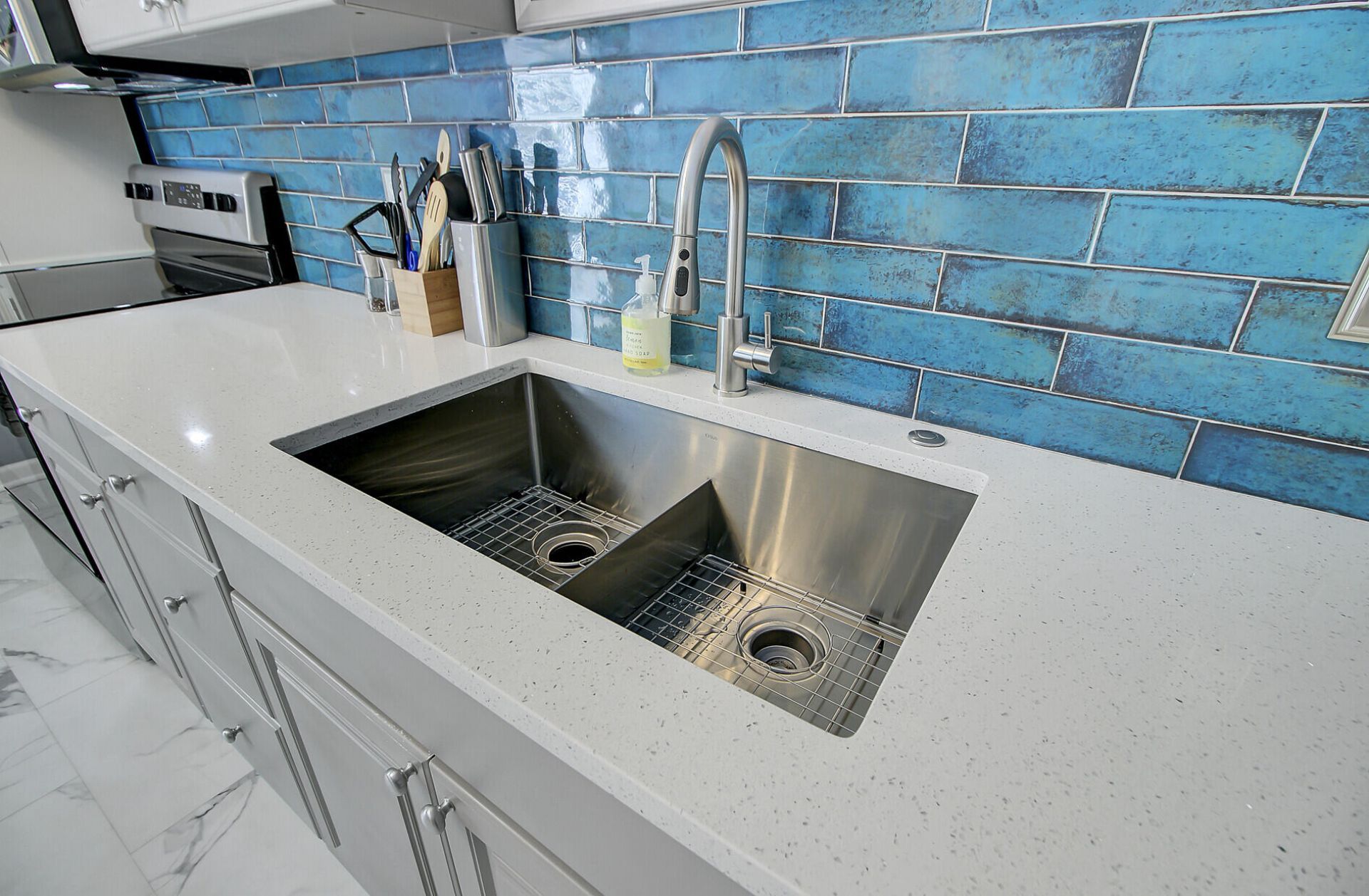 3651 Barton Street Photo 52