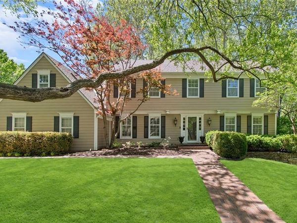 8740 Ensley Lane, Leawood, KS 66206