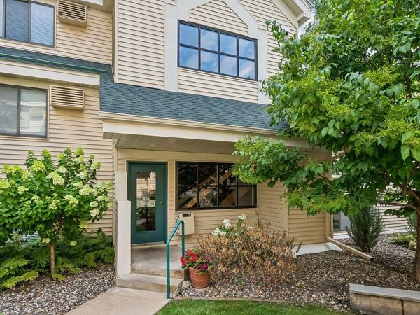 7605 Edinborough Way, Unit 6119, Edina, MN 55435