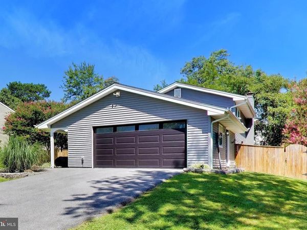 2709 PINEWOOD DRIVE , WALDORF, MD 20601