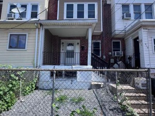 914 N 19TH STREET, CAMDEN, NJ 08105