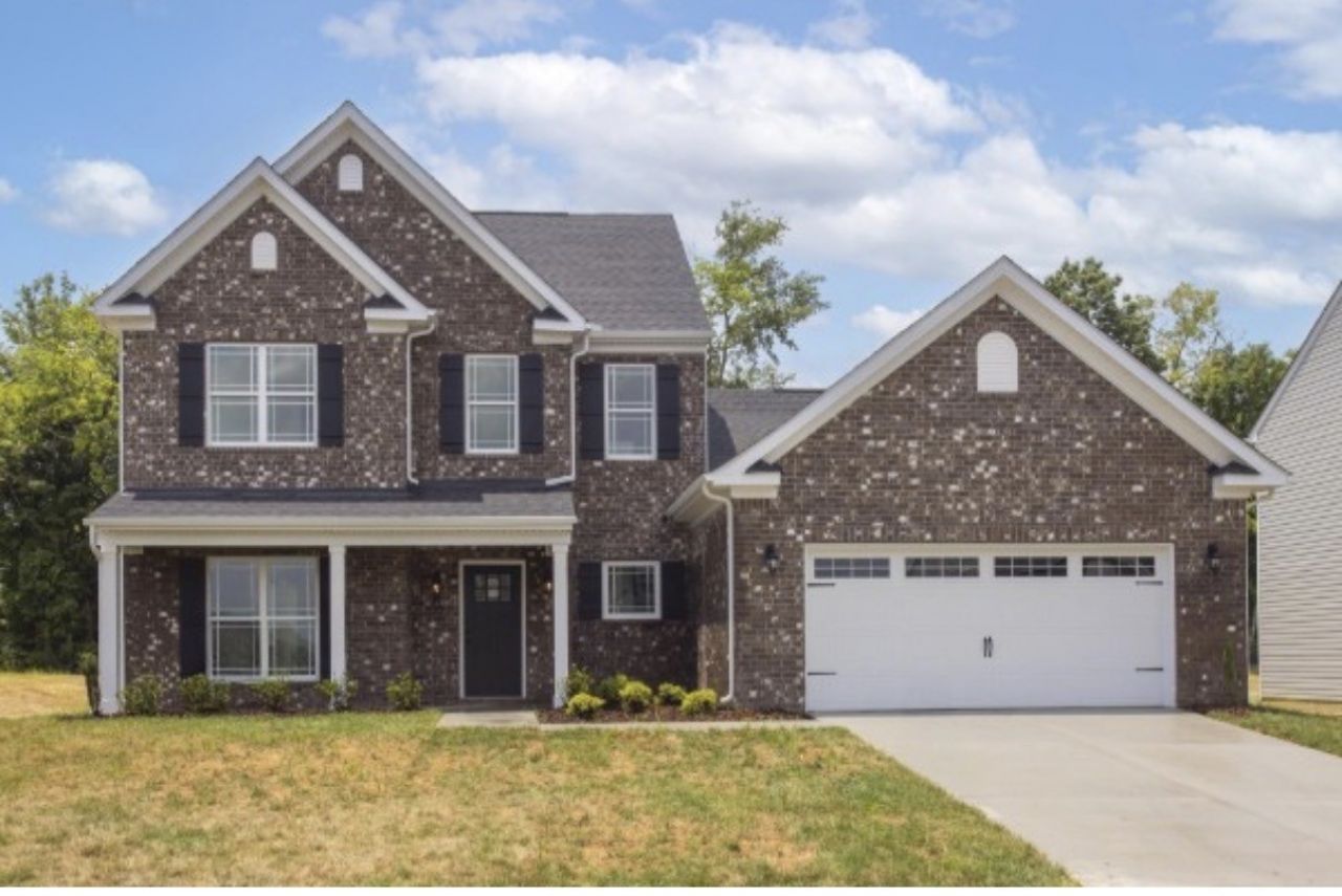 5021 Salient Dr, Spring Hill, TN 37174 Main Photo