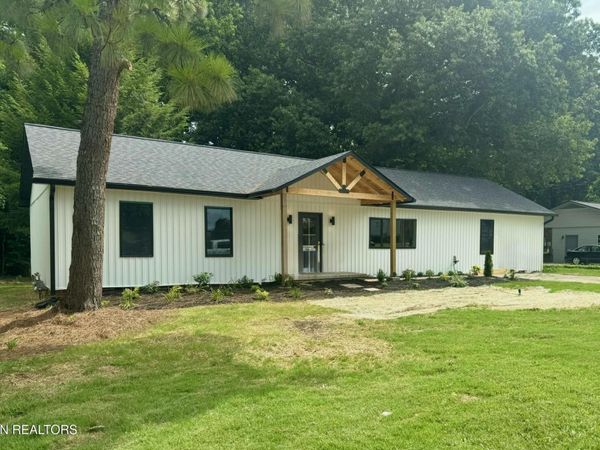 412 Sherwood Drive , Maryville, TN 37801