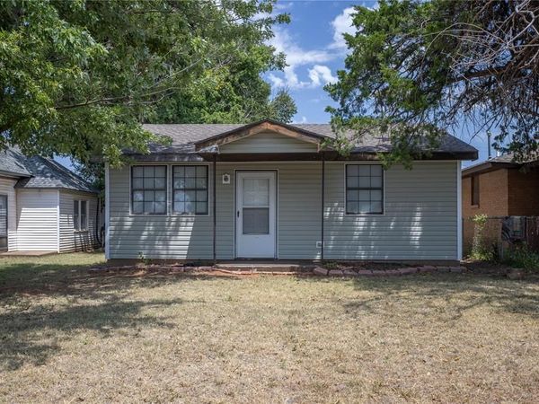 415 W Franklin Avenue, Weatherford, OK 73096