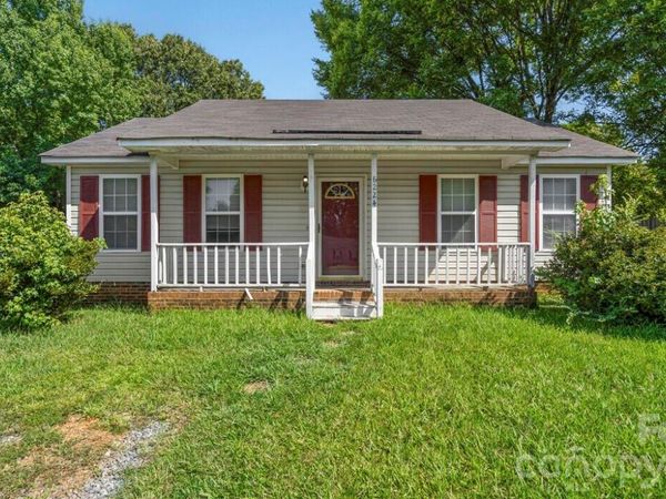 6224 Cottageville Lane, Charlotte, NC 28208
