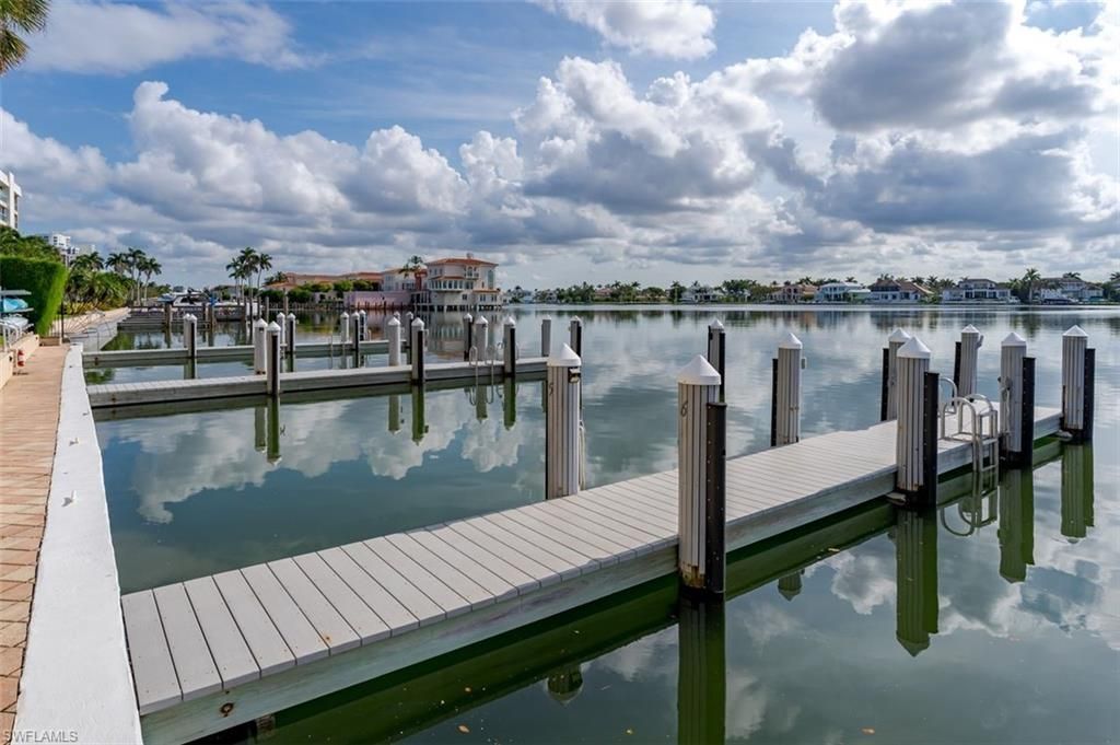 3450 Gulf Shore Blvd N, Unit 210, Naples, FL 34103 Photo