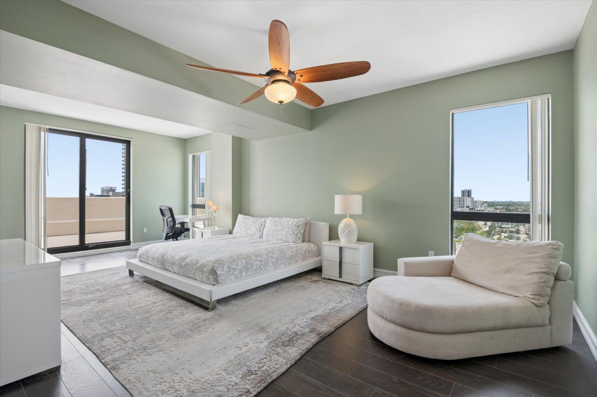 110 N Federal Highway, Unit PH 3, Fort Lauderdale, FL 33301 Photo