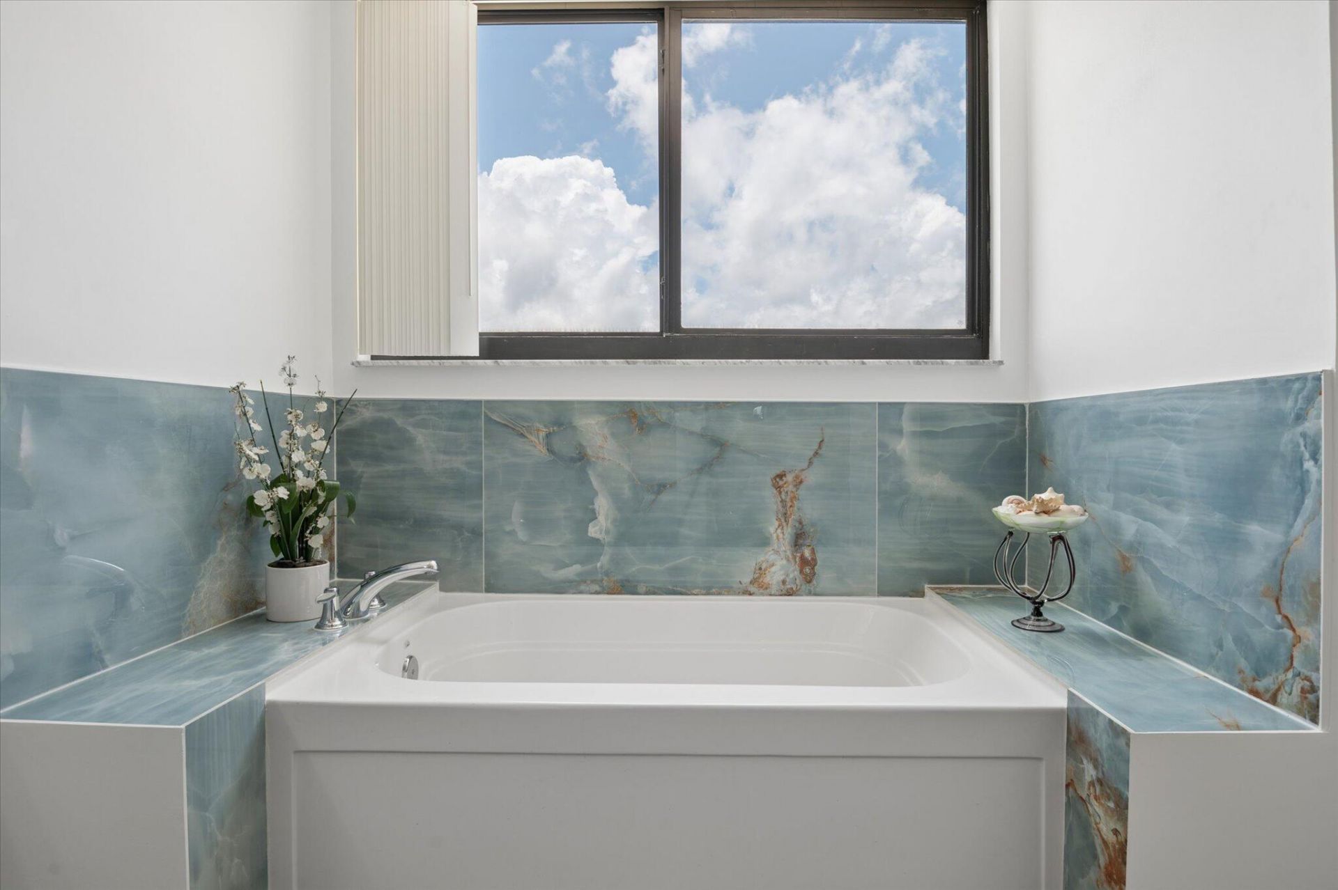 110 N Federal Highway, Unit PH 3, Fort Lauderdale, FL 33301 Photo