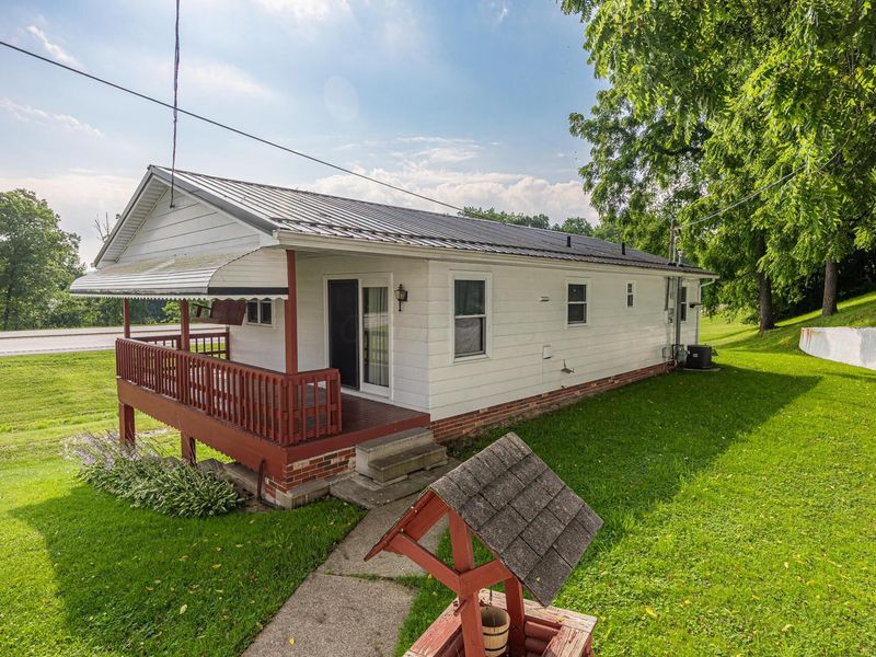 21569 State Route 16, Coshocton, OH 43812 Photo 10