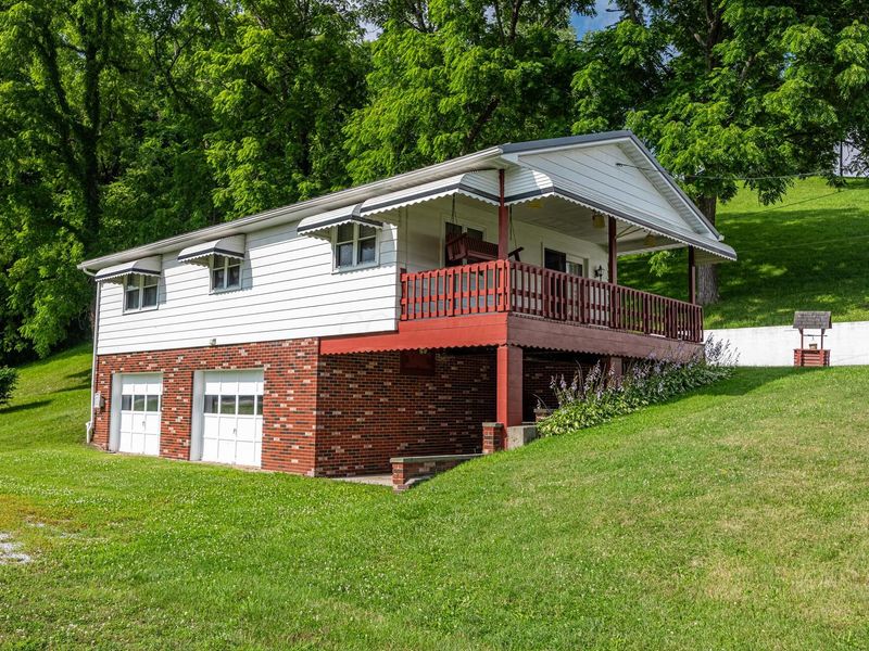 21569 State Route 16, Coshocton, OH 43812 Photo 11
