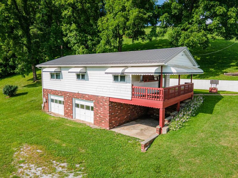21569 State Route 16, Coshocton, OH 43812 Photo 4