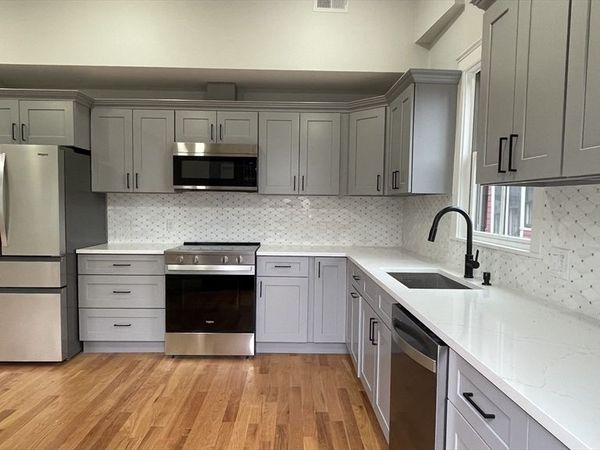 16 Putnam St, Unit 2, Somerville, MA 02143