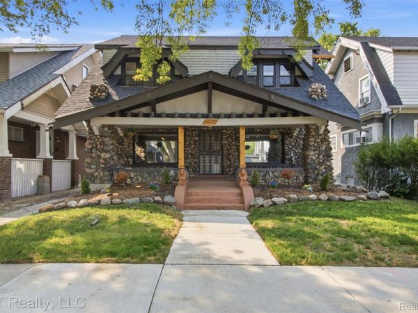 98 Massachusetts Street, Highland Park, Mi 48203