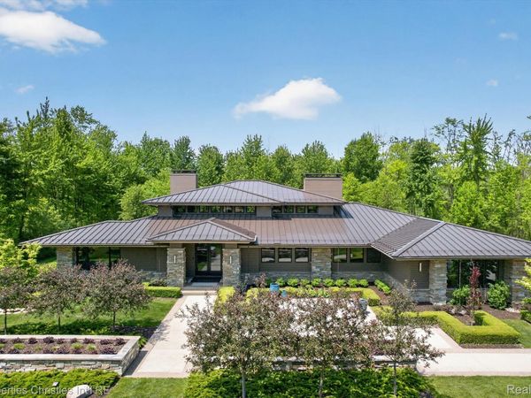 22635 Evergreen Court, Novi, Mi 48374