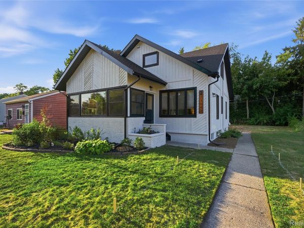 23043 Francis Street, St Clair Shores, Mi 48082