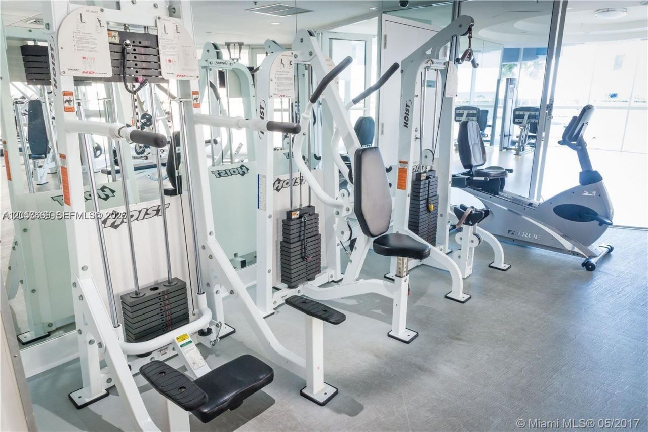 6301 Collins Ave, Unit 1504, Miami Beach, FL 33141 Photo