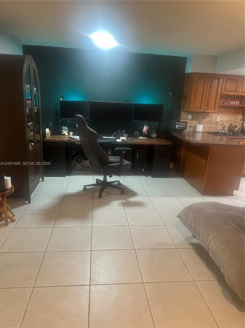 62 Spinning Wheel Ln, Tamarac, FL 33319 Photo