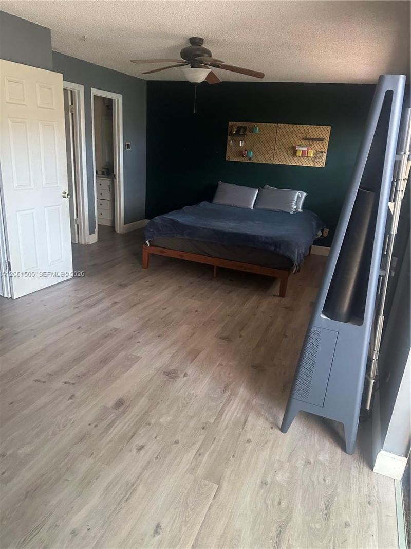 62 Spinning Wheel Ln, Tamarac, FL 33319 Photo