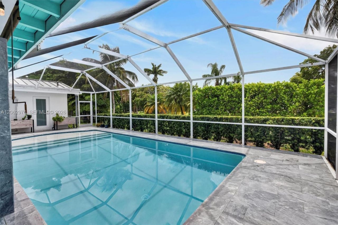 16840 SW 87th Ave, Palmetto Bay, FL 33157 Photo