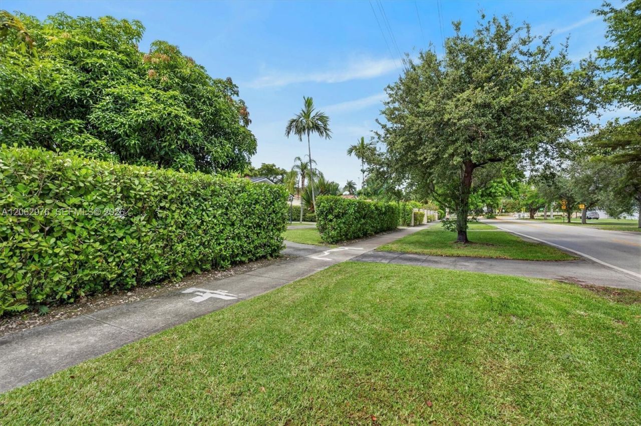 16840 SW 87th Ave, Palmetto Bay, FL 33157 Photo