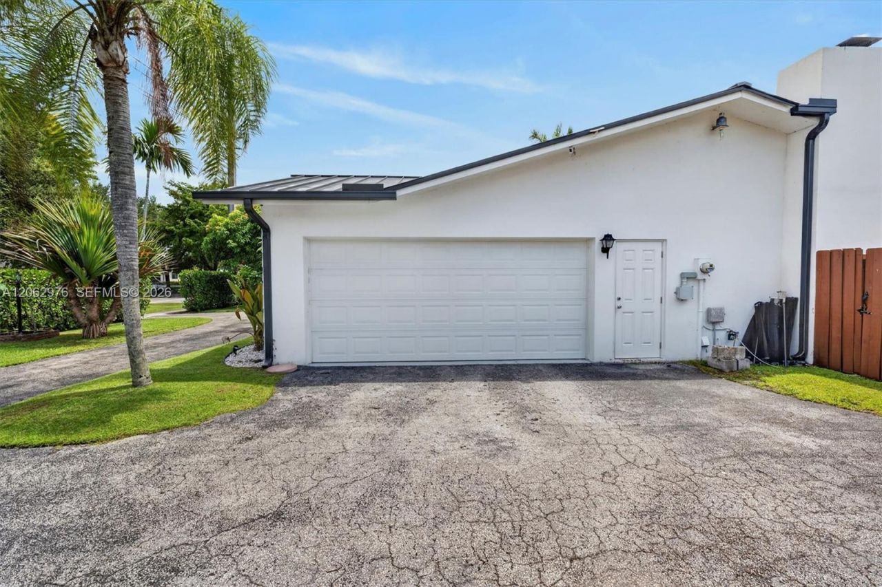 16840 SW 87th Ave, Palmetto Bay, FL 33157 Photo