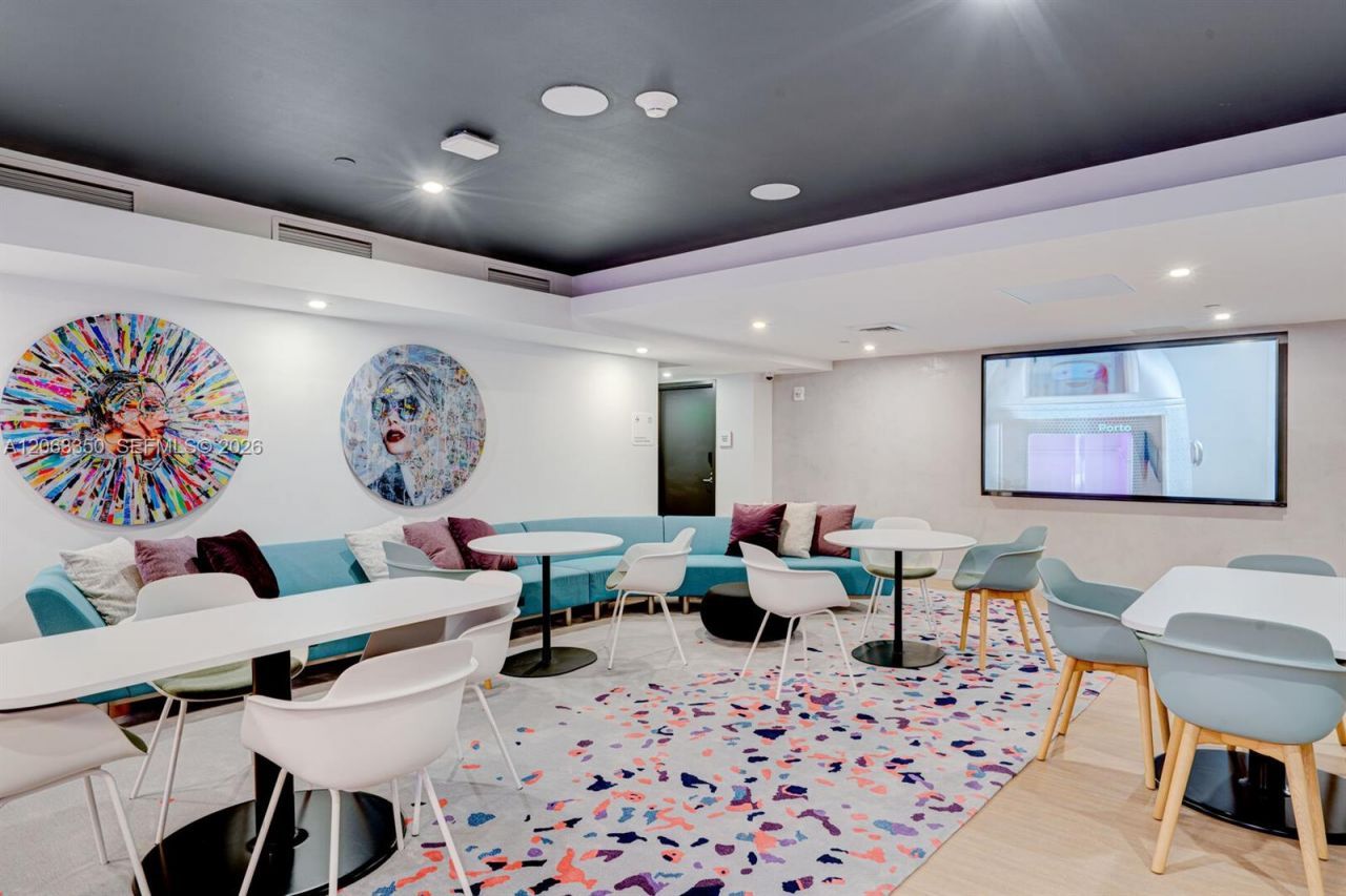 227 NE 2nd St, Unit 2500, Miami, FL 33132 Photo