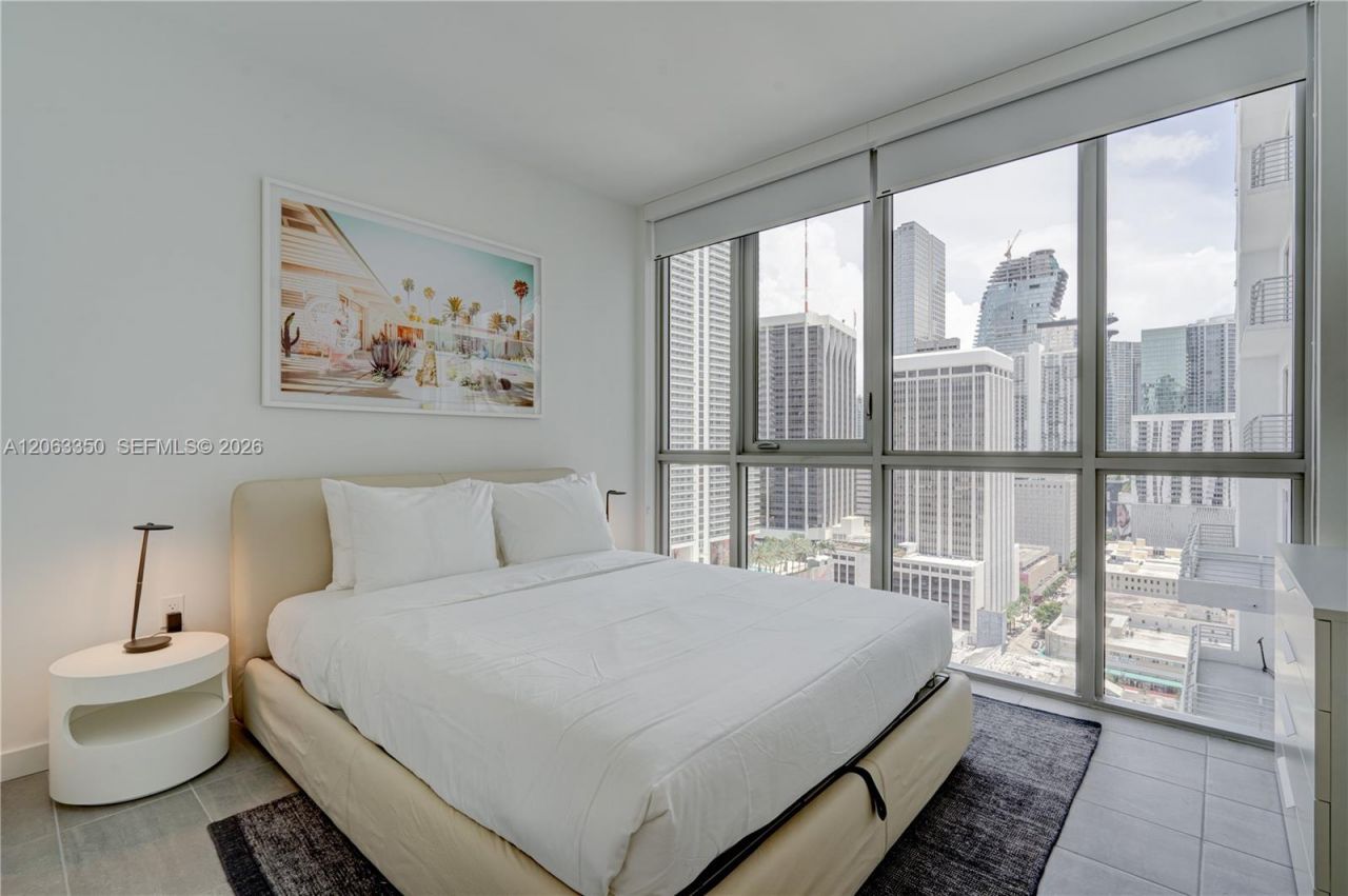 227 NE 2nd St, Unit 2500, Miami, FL 33132 Photo