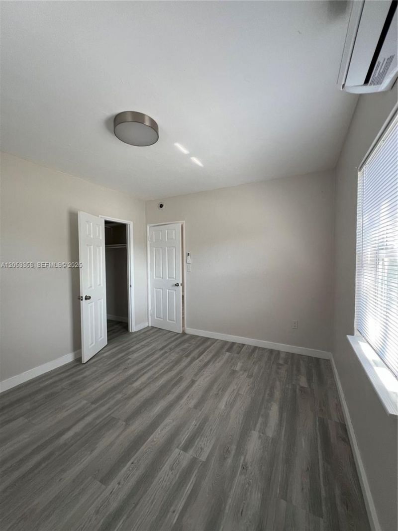 150 NE 59th St, Miami, FL 33137 Photo