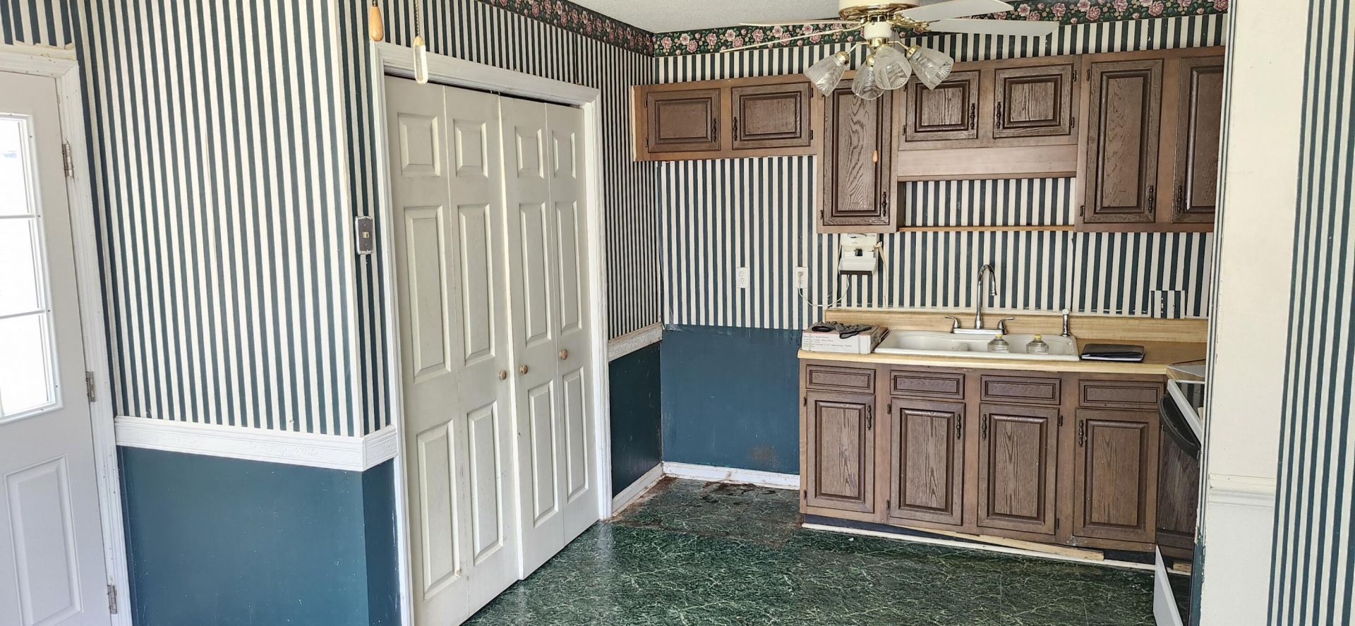 12 Ferncliff Way Photo 7