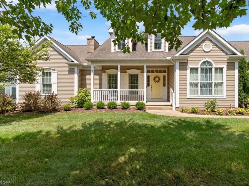 1829 Swanhurst Circle NE, North Canton, OH 44720 Photo 1