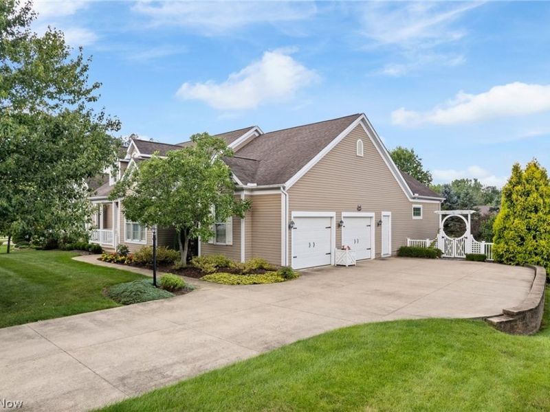 1829 Swanhurst Circle NE, North Canton, OH 44720 Photo 33