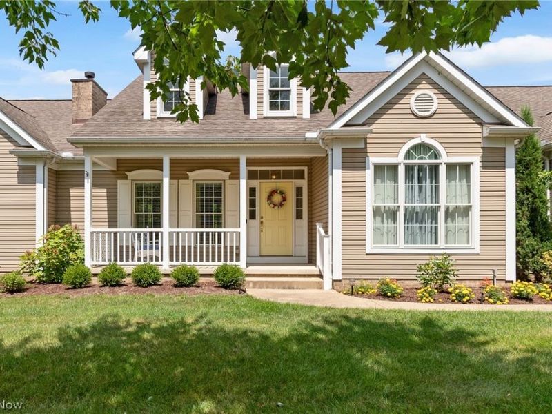 1829 Swanhurst Circle NE, North Canton, OH 44720 Photo 4