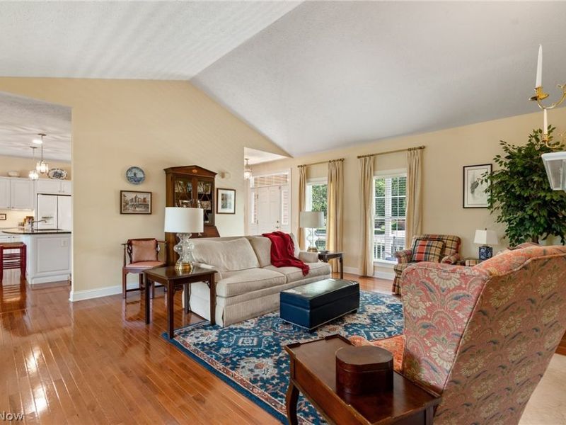 1829 Swanhurst Circle NE, North Canton, OH 44720 Photo 8