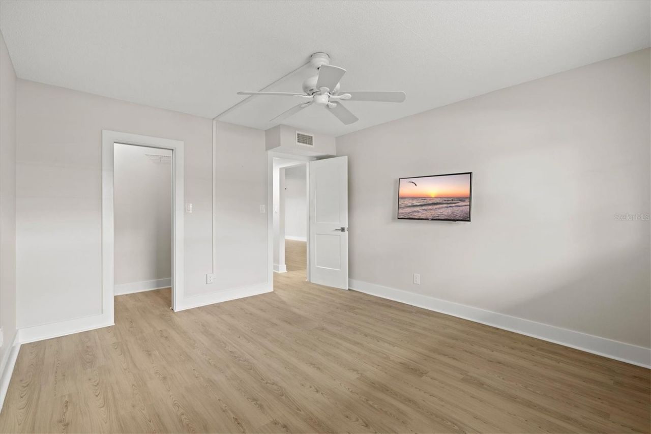 5600 Beach Way Drive, Unit 109, Sarasota, FL 34242 Photo