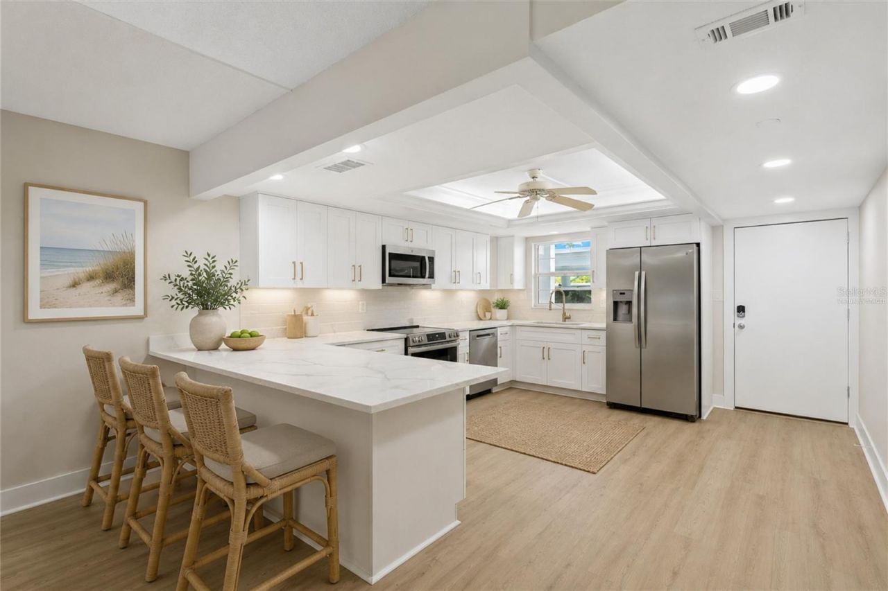 5600 Beach Way Drive, Unit 109, Sarasota, FL 34242 Photo
