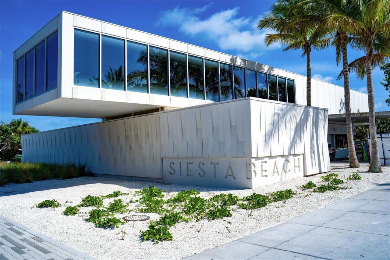 5600 Beach Way Drive, Unit 109, Sarasota, FL 34242 Photo