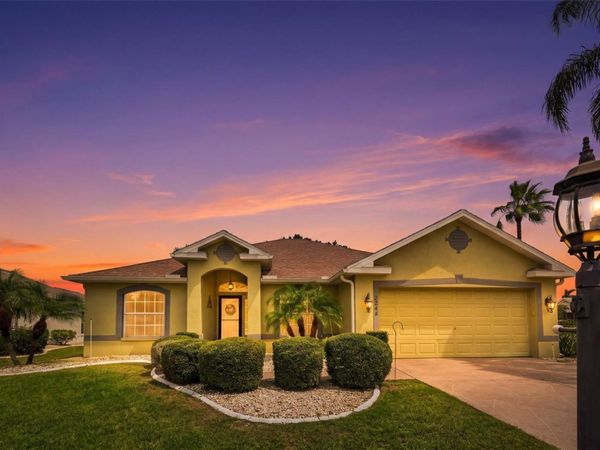 2242 W DEL WEBB BOULEVARD , SUN CITY CENTER, FL 33573