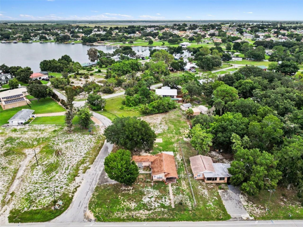 415 Lake June Road, Lake Placid, FL 33852 Photo