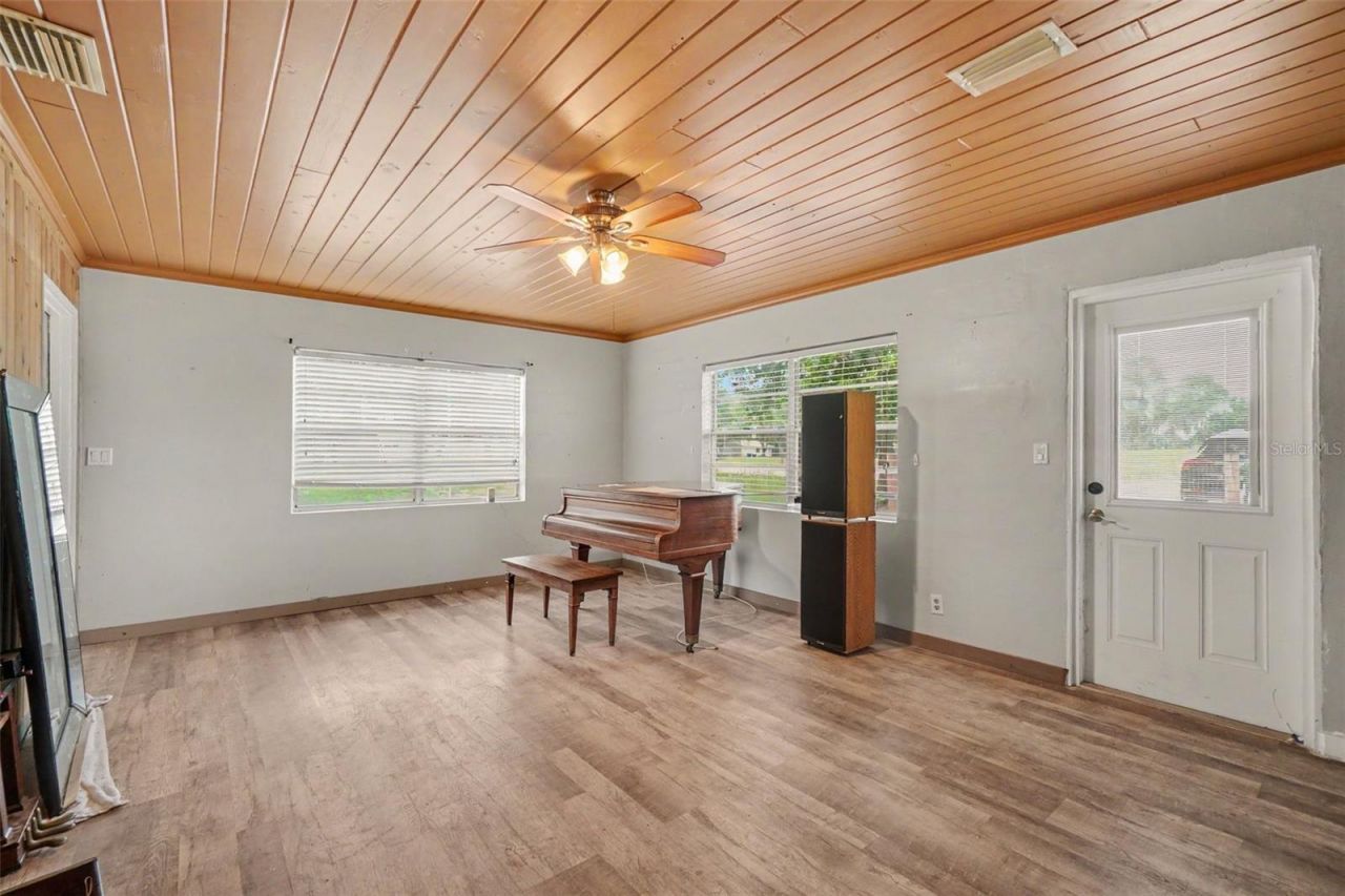 415 Lake June Road, Lake Placid, FL 33852 Photo
