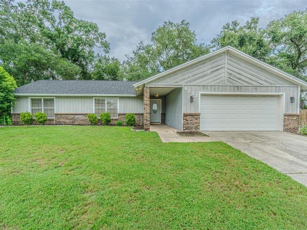 9217 KINGSRIDGE DRIVE , TEMPLE TERRACE, FL 33637