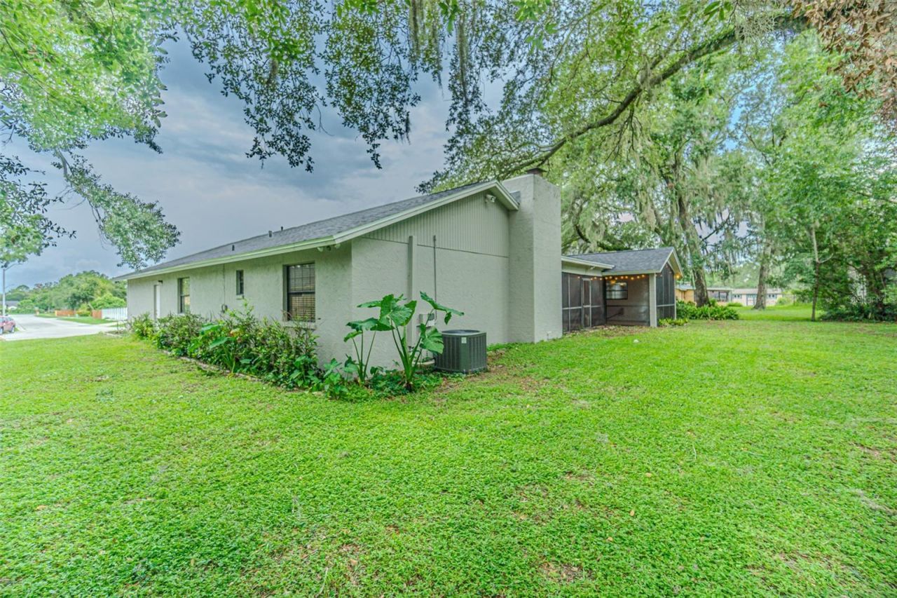 9217 Kingsridge Drive, Temple Terrace, FL 33637 Photo