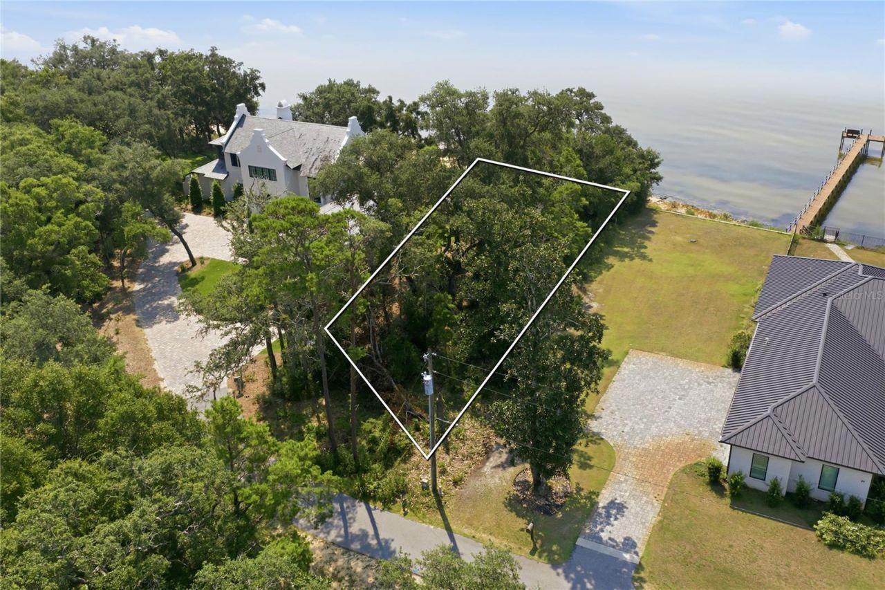 Marina Court, Niceville, FL 32578 Photo