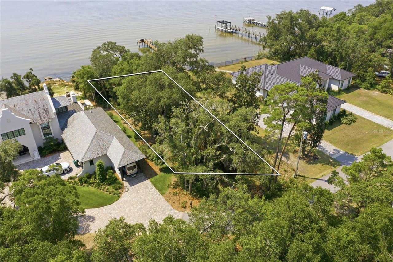 Marina Court, Niceville, FL 32578 Photo