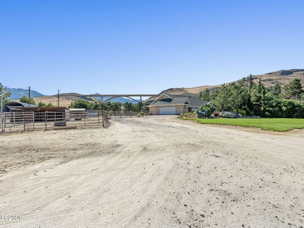 285 Kitts Way, Reno, NV 89521