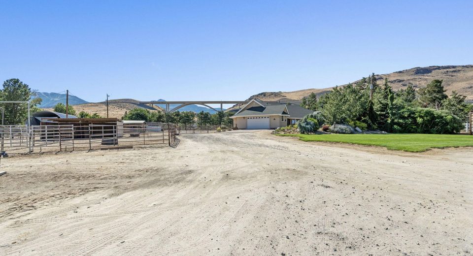 285 Kitts Way, Reno, NV 89521 Photo